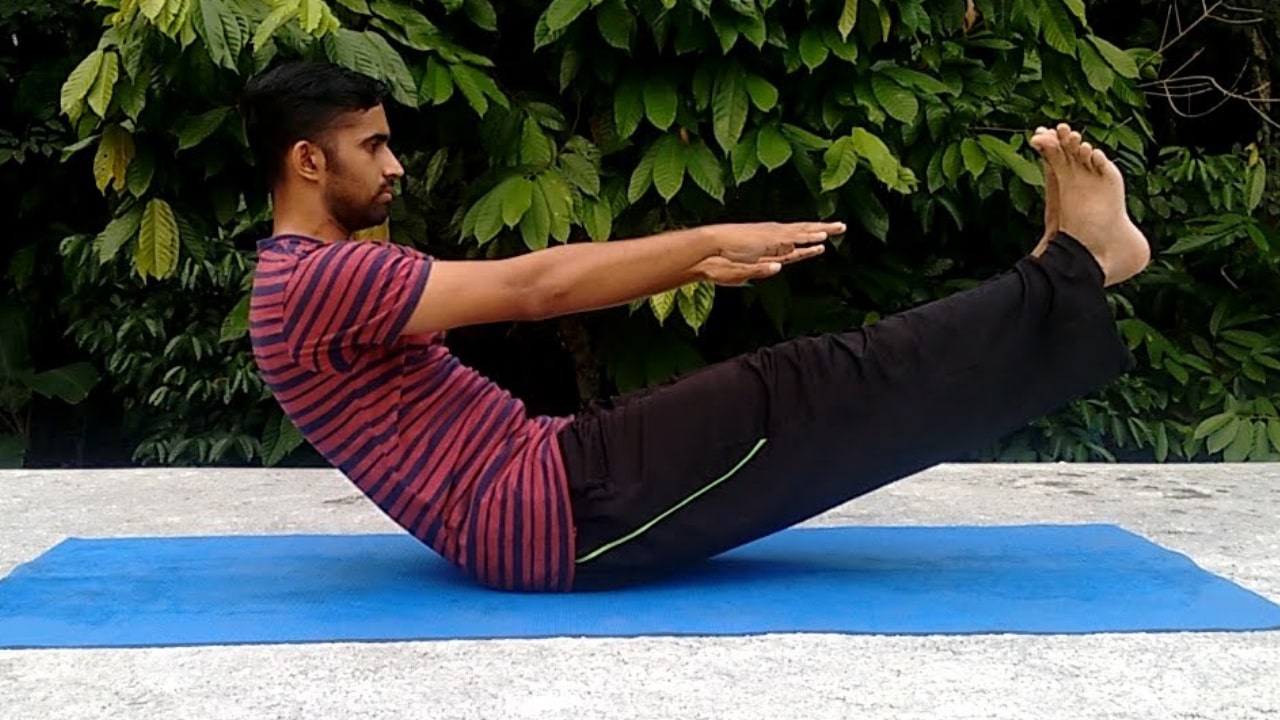 Yoga: নিয়মিত করুন এই তিন যোগাসন, পাবেন মেদহীন পেট পেশি হবে টানটান