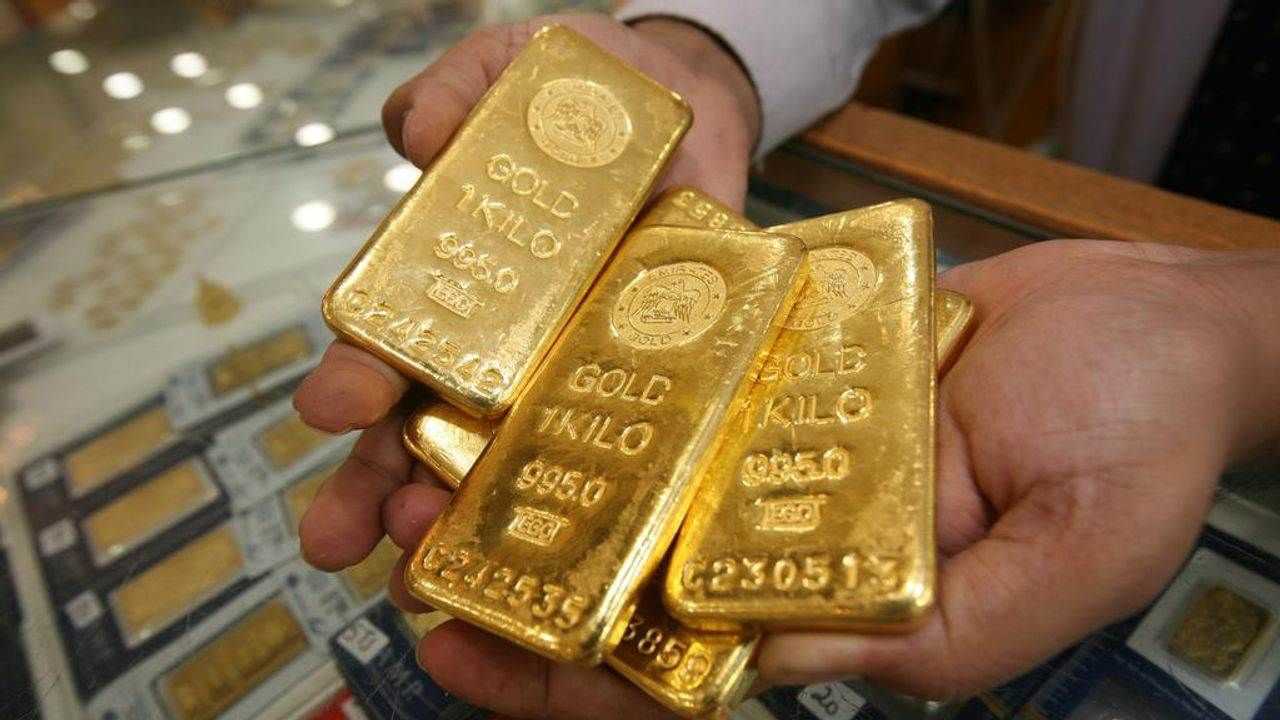 Gold Price Today: ক্রেতাদের জন্য সুখবর, ফের সোনার দামে স্বস্তি ফিরলো বাজারে